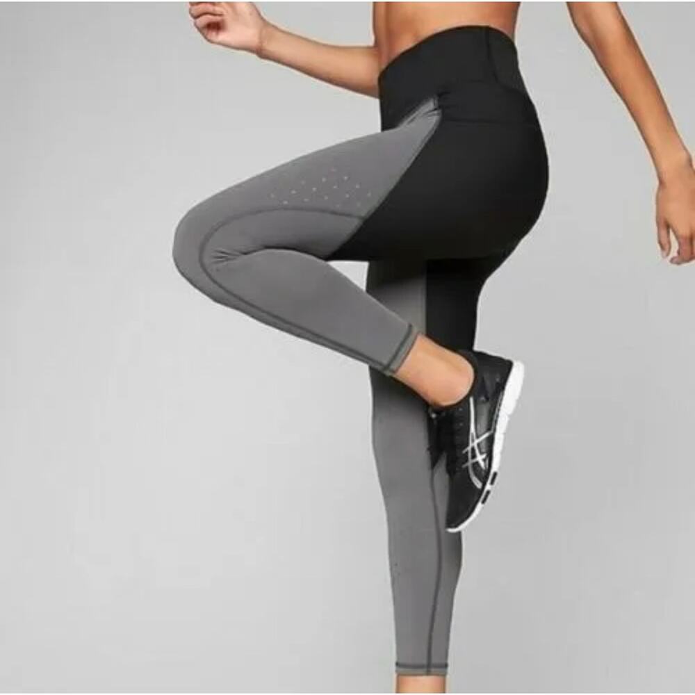 Athleta Sculptek Stealth Trucool womens gray black colorblock vented leggings